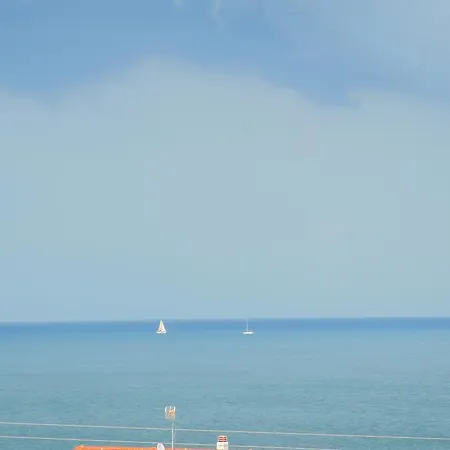 Assos Apartament Kinira