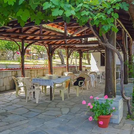 Assos Apartamento Koinira