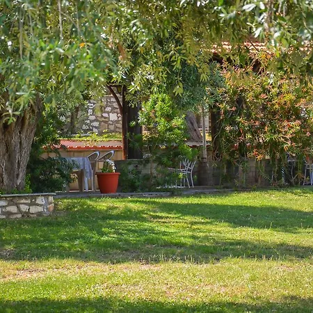 Assos Apartament Kinira