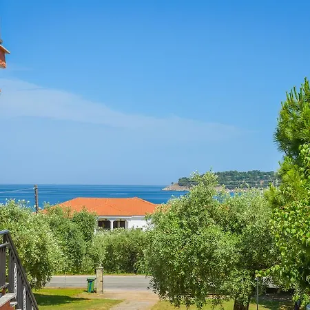 Apartament Assos *