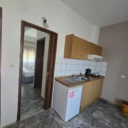 Assos Apartmán Koinira