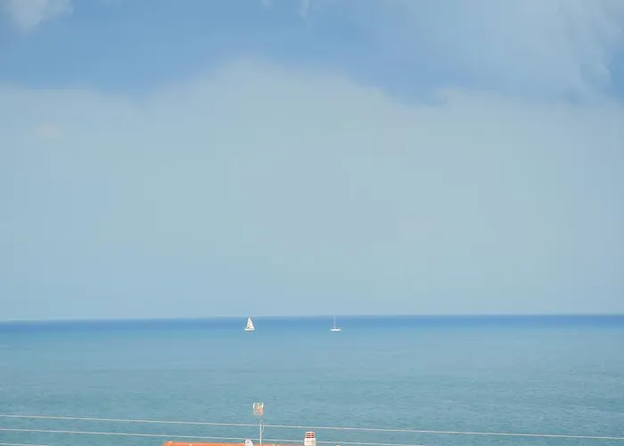 Assos Apartament Koinira